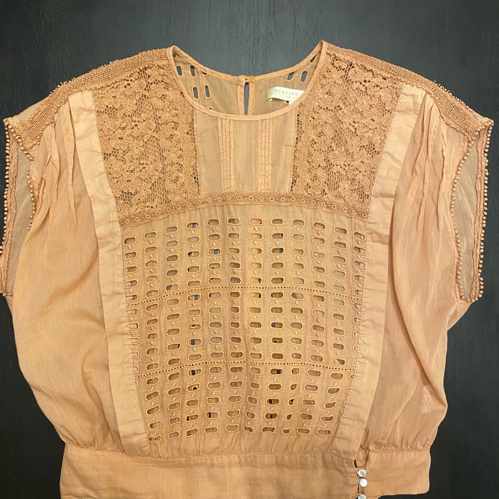 Elegant Lace Panel Women's Top - Peach
